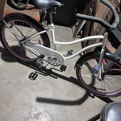 24” Huffy Girls Cruiser $40