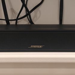 Bose Smart Soundbar 550 With Dolby Atmos For TV