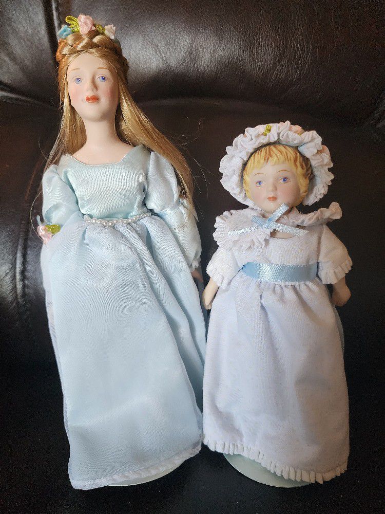 Avon Collector Dolls In Original Boxes 
