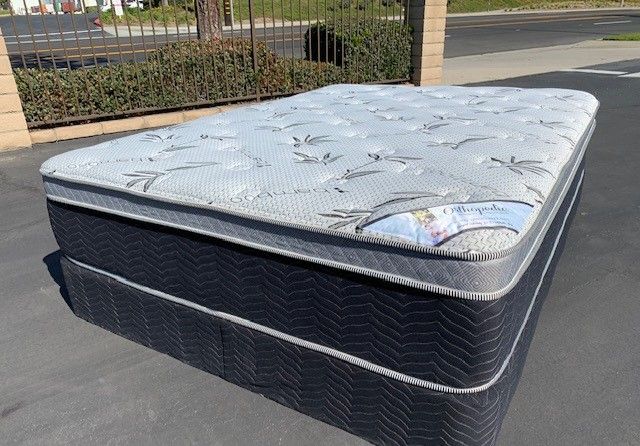 Queen Ortho Bamboo Pillow Top!•~•~•