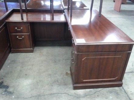 Kimball High End Office Desk For The Professional