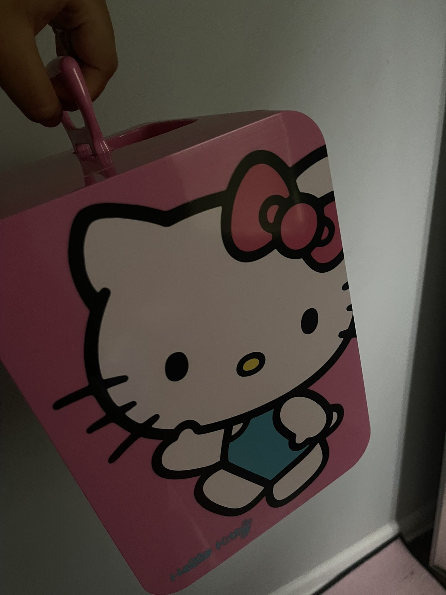 Hello kitty mini fridge