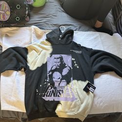 PUNISHER PULLOVER HOODIE
