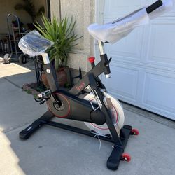 Brand New. Studio Style Cycling Bike. 300lb Weight Capacity. 44lb Flywheel 