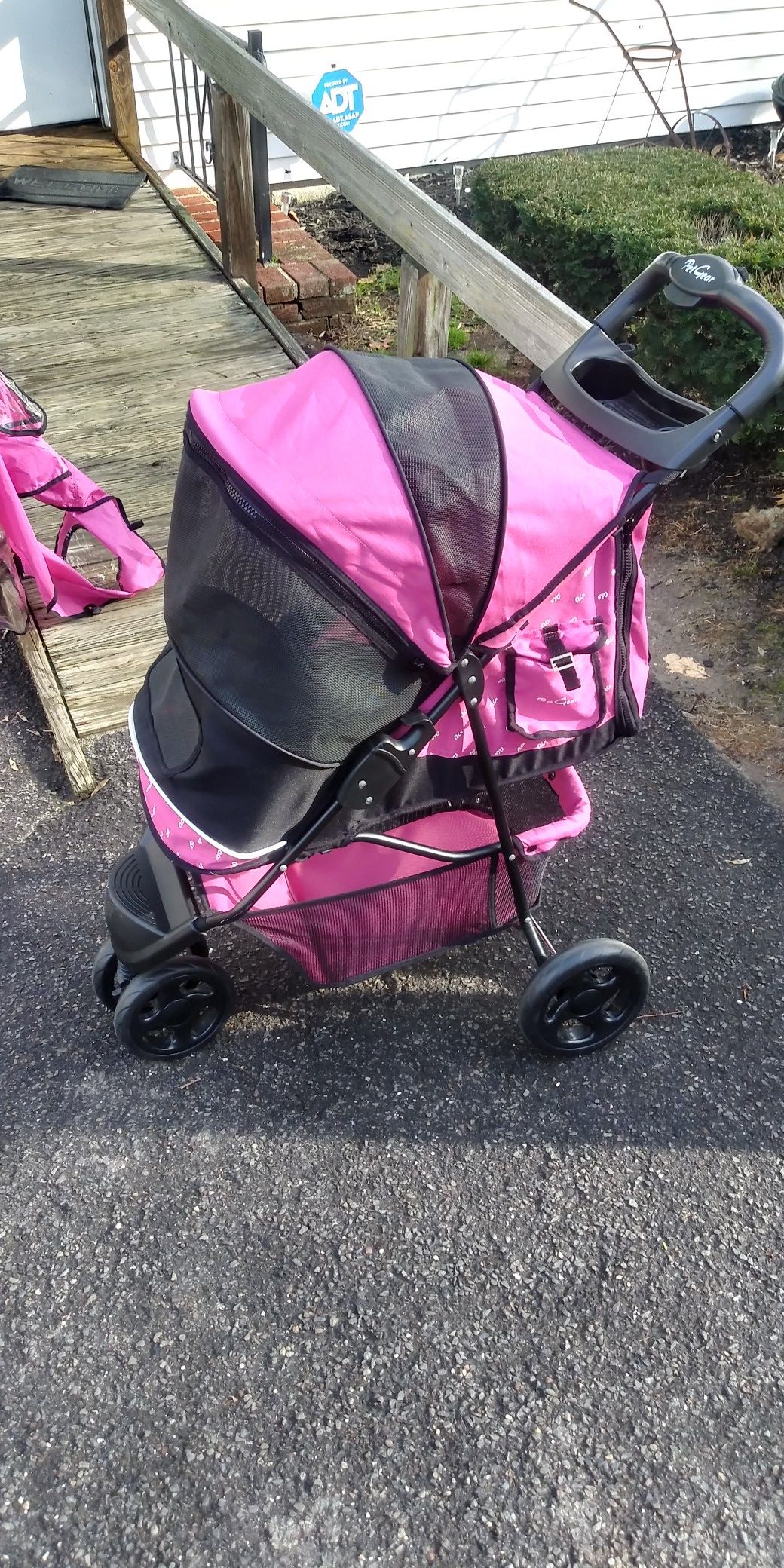 Pet stroller