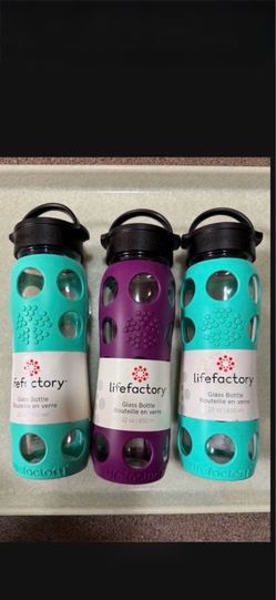CA. LIFEFACTORY GLASS 22 OZ. BOTTLE WITH SILICONE SLEEVE. BPA FREE. $14.00   EACH.