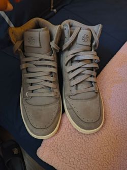 Size 10 mens Nike court force high "LUX" edition