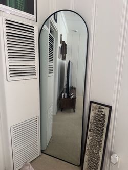 Black frame mirror