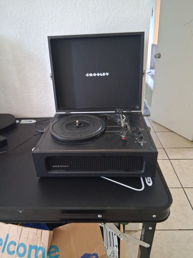 Record Player Crosley