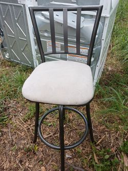 Single bar stool