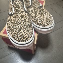 Leopard Vans