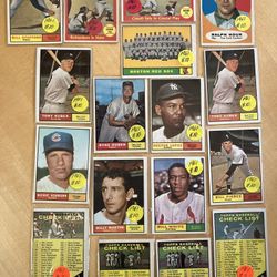 🤫 (18) 1961 TOPPS BASEBALL CARDS * (8) NEW YORK YANKEES ***