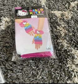 Hello kitty gloves