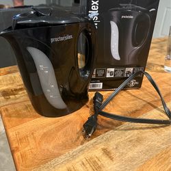 Electric water heating pitcher