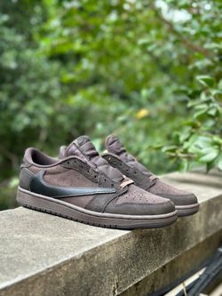 Travis Scott x Air Jordan 1 Retro Low OG SP 'Velvet Brown'