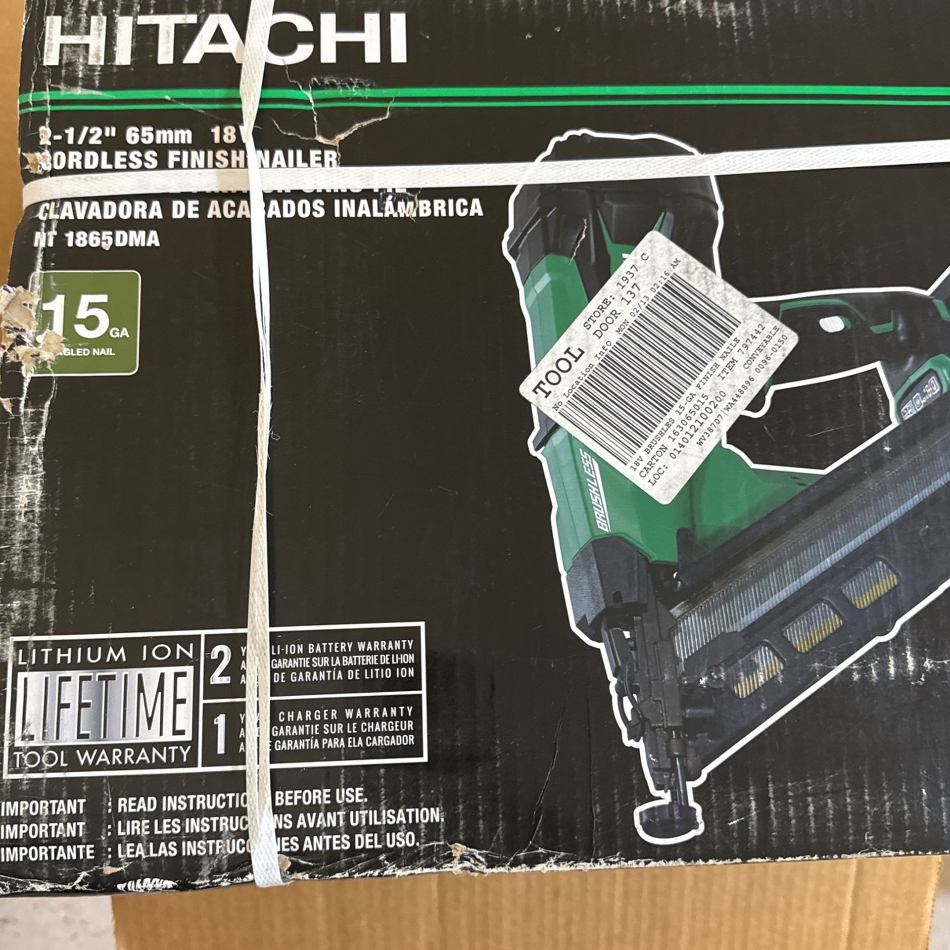 Hitachi stable Gun With Extra Battery And Nails