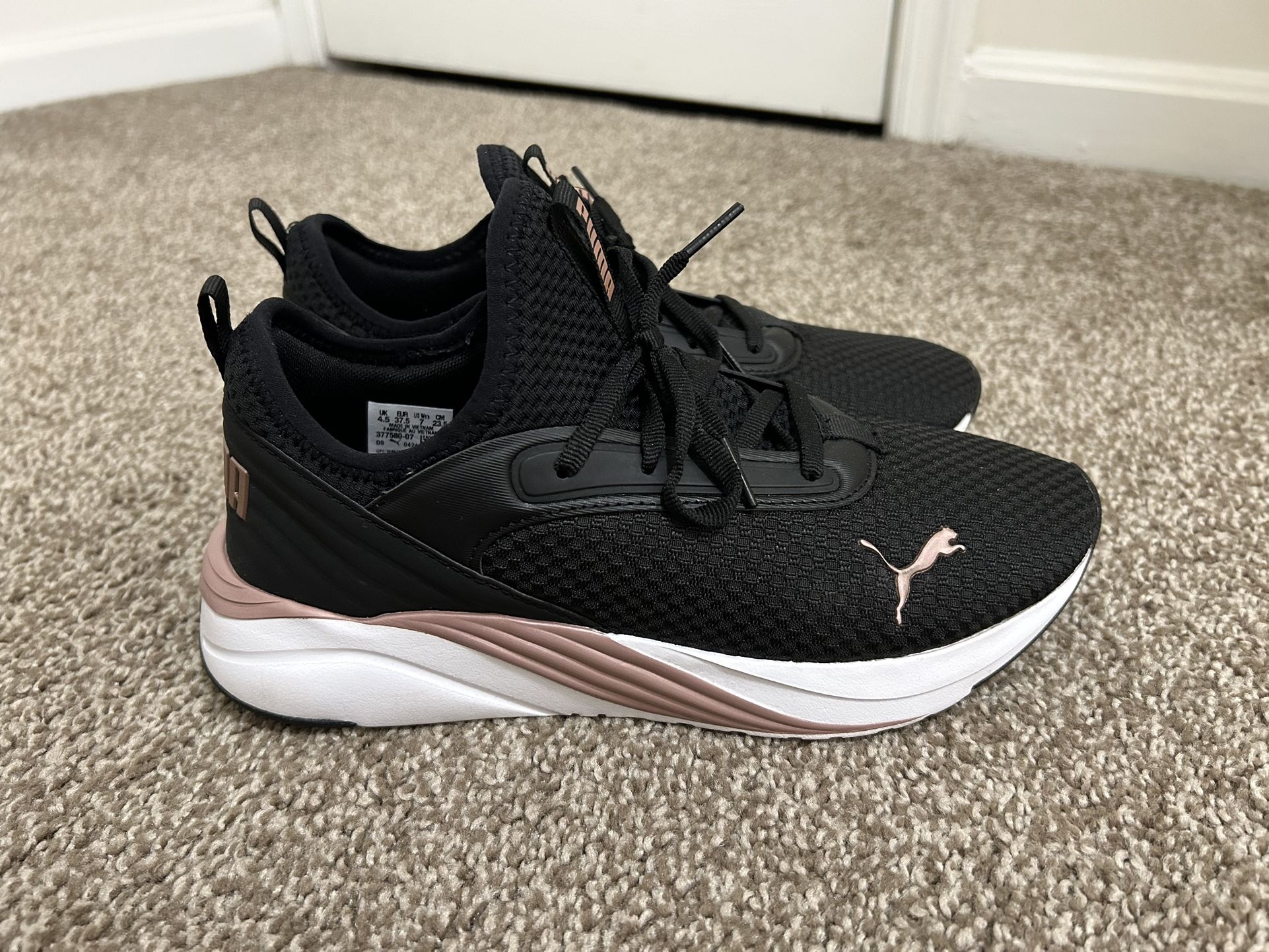 Women’s Shoes
