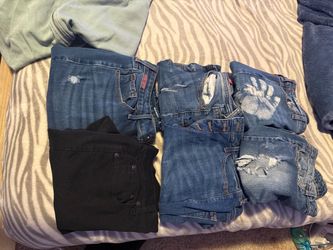 8 pairs of jeans size 8 and 10