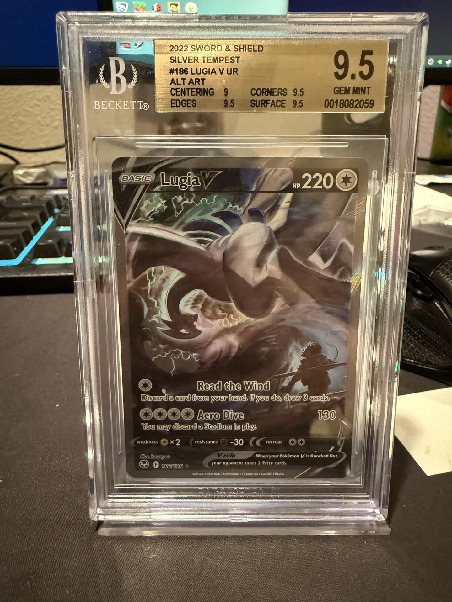 Pokemon Lugia V Alternate Art 186/195 BGS 9.5