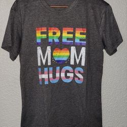 FREE MOM HUGS Womens T Shirt Size S Short Sleeve Grey Multi Colored Length 26"