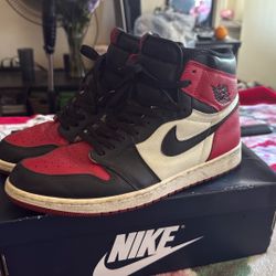Jordan 1 Retro High Bread Toe