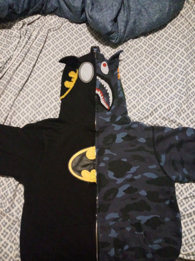 BAPE X DC BATMAN FULL ZIP HOODIE *RARE* for Sale in Charlotte, NC