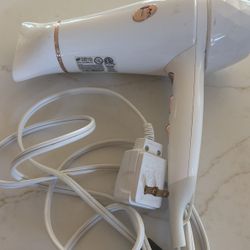 T3 Hairdryer.  Like New 