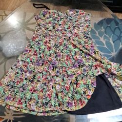 Preowned Short Summer Dress (  L )