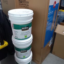 Brand New Bucket Of Navajo White New Paint