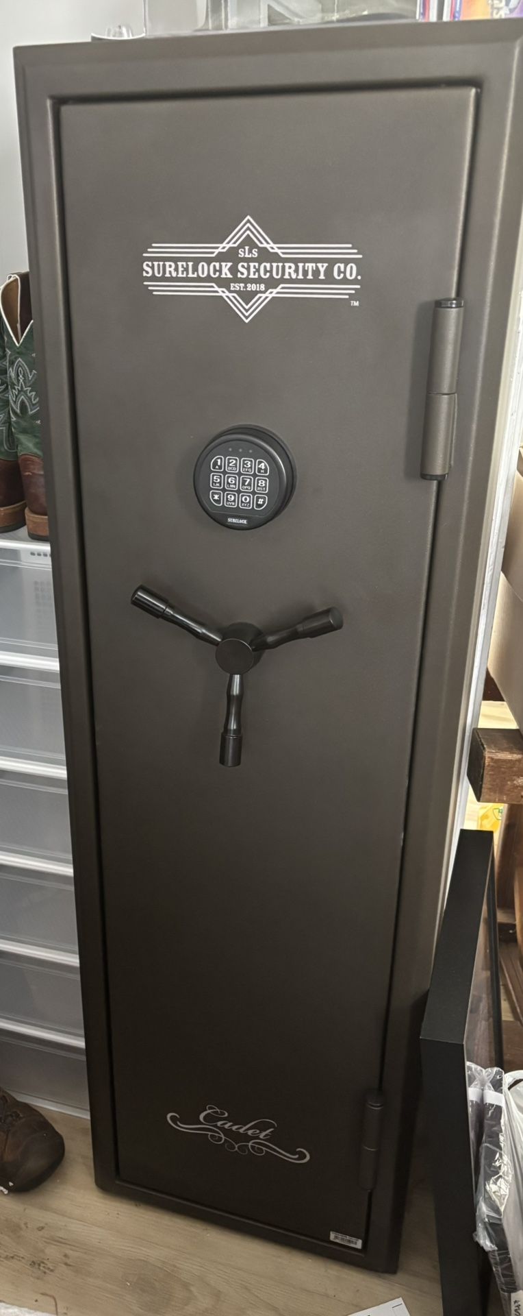 12 Gun Cadet Safe