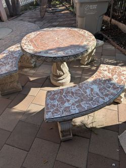 Concerte Outdoor Bench