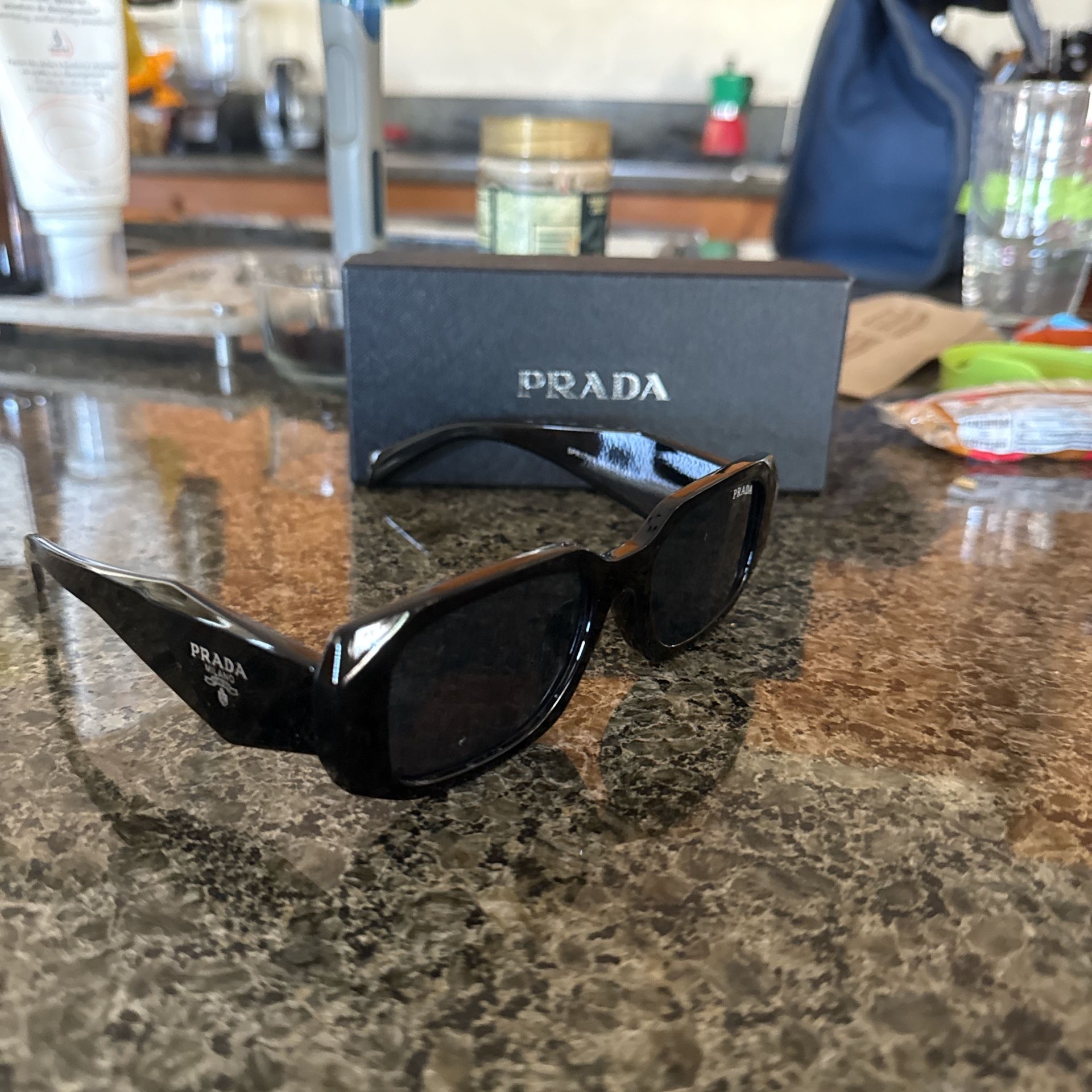 Prada Unisex Glasses with Orginal Case