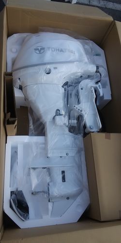 New Tohatsu 30hp  20in Shaft , Power Tilt