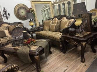 Beautiful Living Room Set 