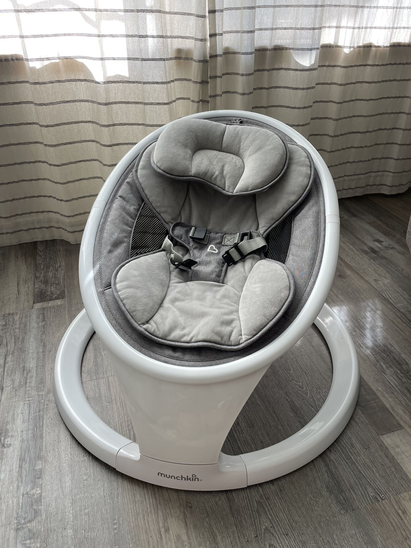 Munchkin Baby Swing