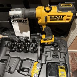 Dewalt Cordless Press Tool Kit ( Read Description Below )