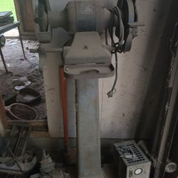 257  STANLEY GRINDER STANLEY STAND: PAIRED