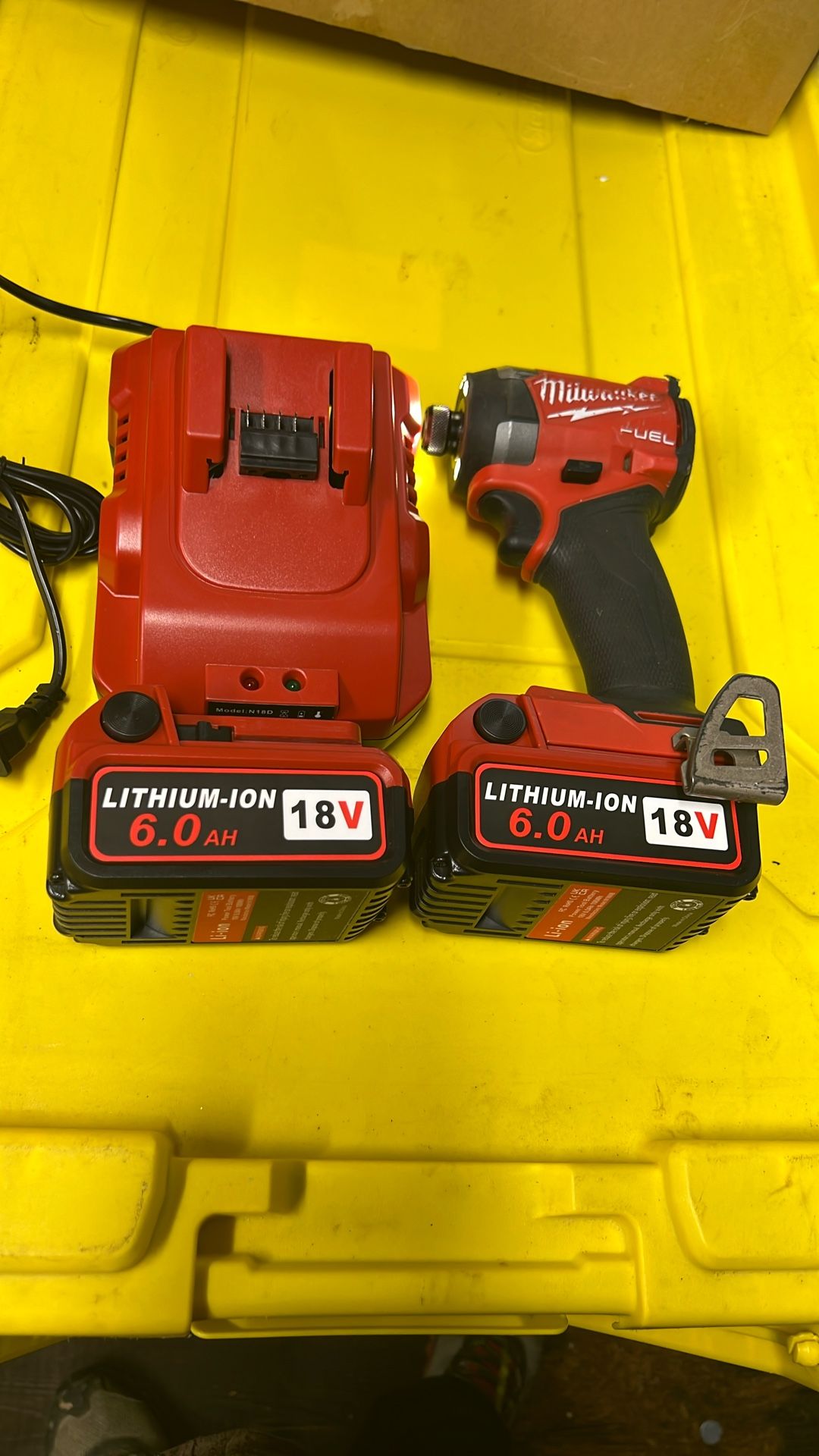 Replacement of 6.5Ah 18V for Milwaukee M-18 2/pk battery with charger No Tool