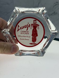 (1) Awesome Vintage glass advertising ashtray from Lungs Chinese Kitchen in Austin, Texas.1940s~1970s. Features a Pagoda shape white center graphic wi