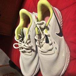 Nike 
