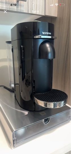 Nespresso Vertuo Coffee Machine and Capsule Drawer