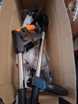 Battery operated weed cutter