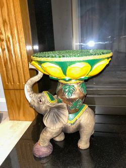 Decorative Elephant Pedestal Stand – Mosaic‑Style Accent Piece
