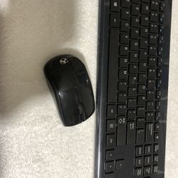 Keyboard With Wireless Mouse 