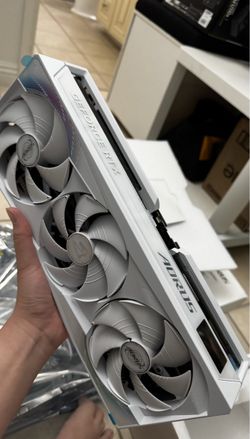 RTX 5090 GIGABYTE AORUS