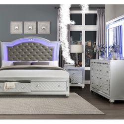 4Pc LED Bedroom Set With Storage Drawers 