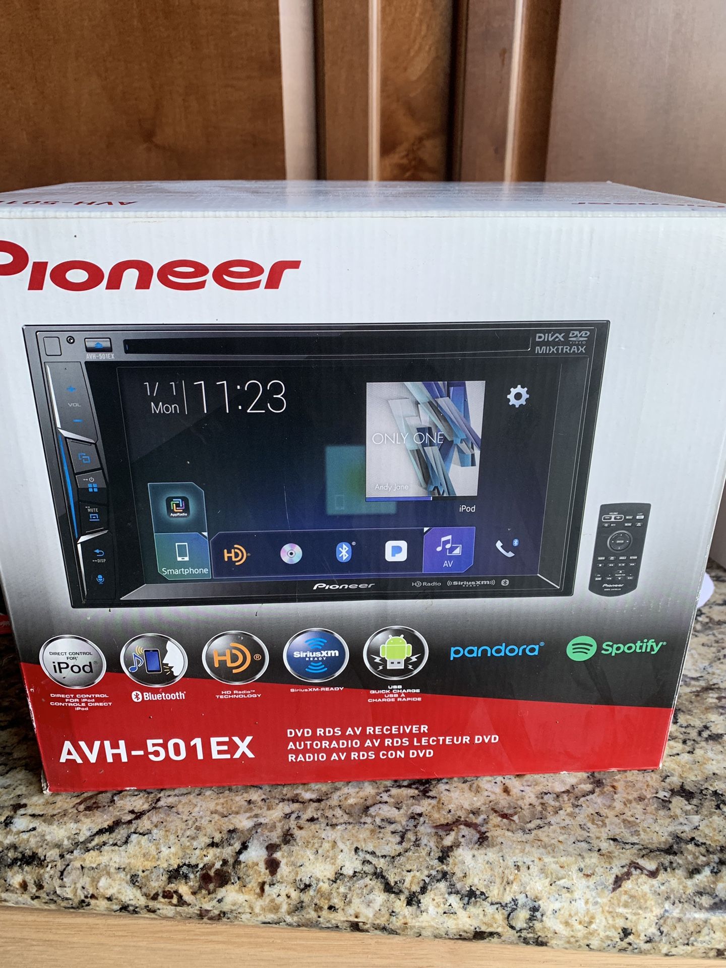 Pioneer AVH-501EX Bluetooth touch screen satellite double din head unit