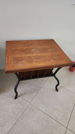Coffee table / side table