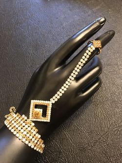 1 pc Beautiful ring bracelet new