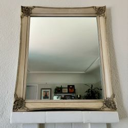 Vintage Mirror (24”x28”)